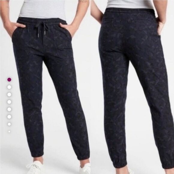 Athleta Farallon Jogger Navy Blue Camo 8 Petite - Picture 10 of 10